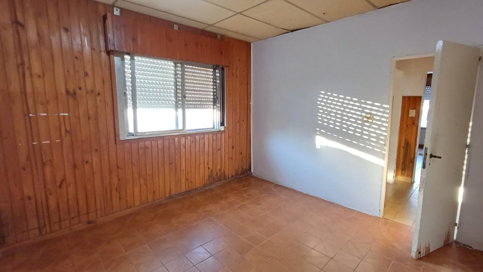 CASA EN VENTA + DEPTO, PH 