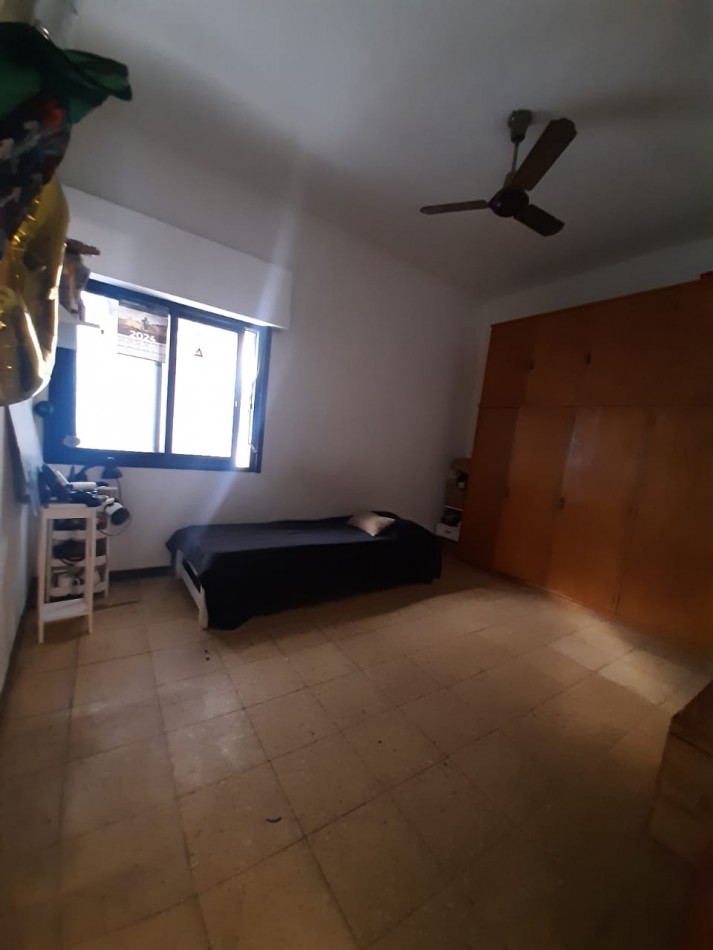 ¡Descubre tu proximo hogar en esta encantadora casa en venta en Carapachay!