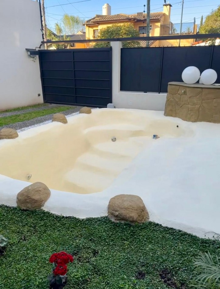 Se Vende Casa de 4 amb en Martinez
