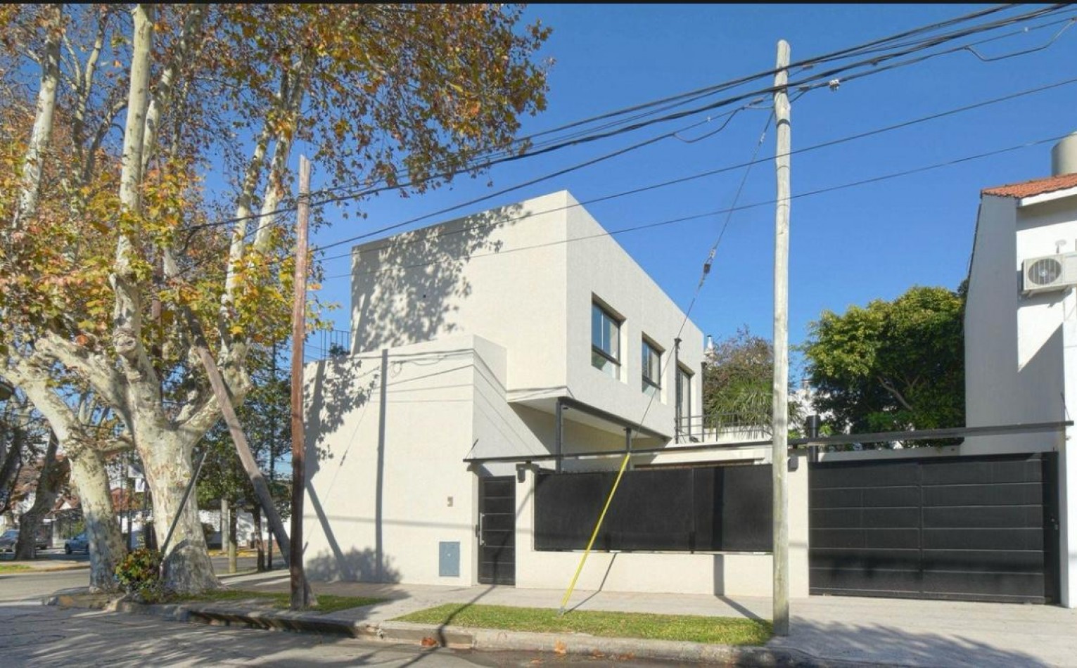 Se Vende Casa de 4 amb en Martinez