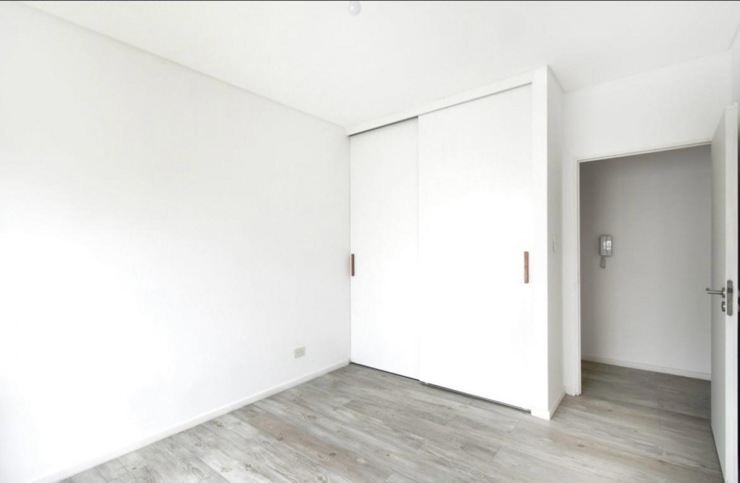 Se Vende Casa de 4 amb en Martinez