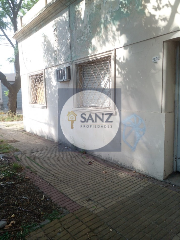 Casa en venta A REFACCIONAR 